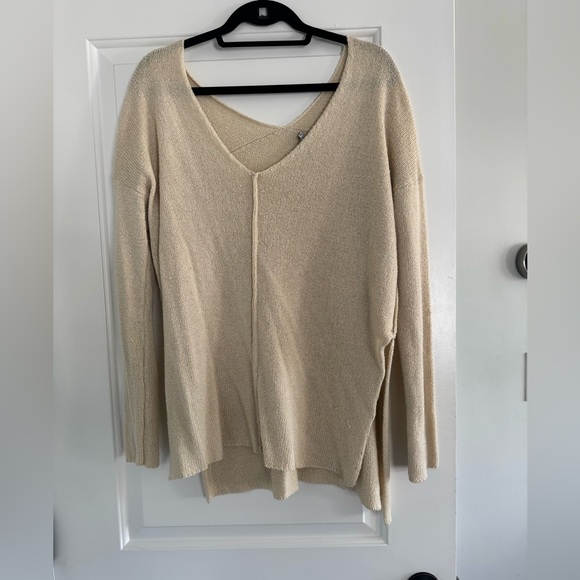 Decker high slit sweater - Picture 3 of 4